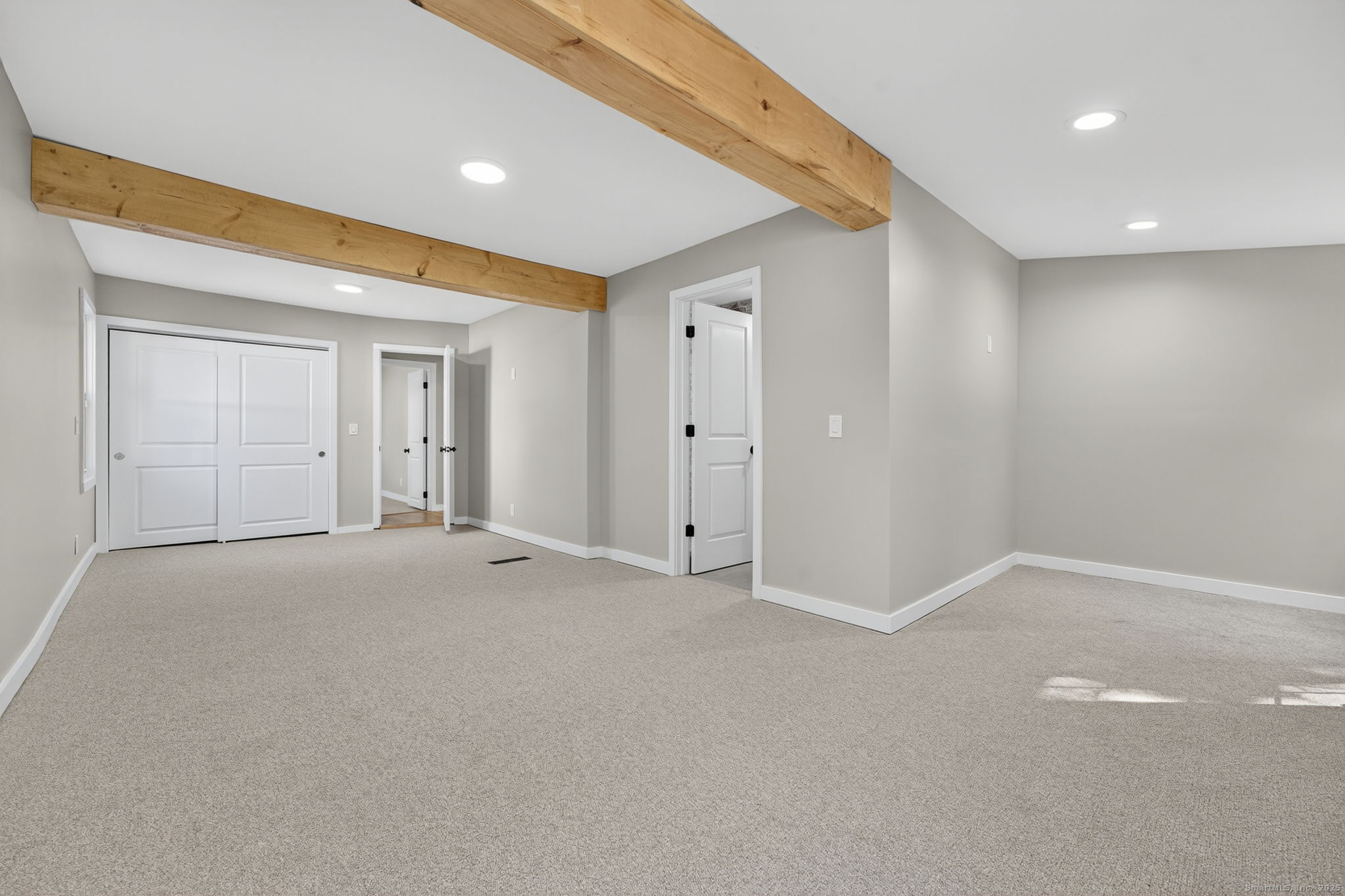 9 Porterbrook Avenue East Hartford CT 06118