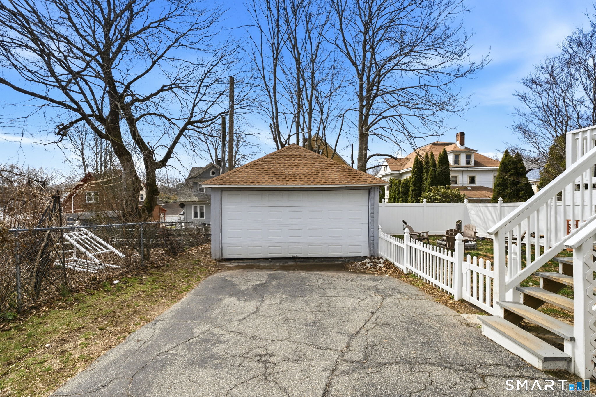 19 Waller Court New London CT 06320