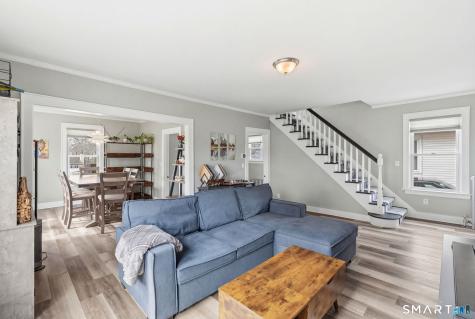 19 Waller Court New London CT 06320