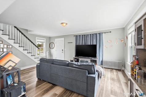 19 Waller Court New London CT 06320
