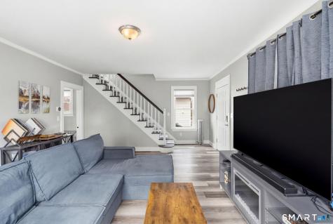 19 Waller Court New London CT 06320