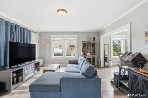 19 Waller Court New London CT 06320