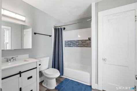 19 Waller Court New London CT 06320