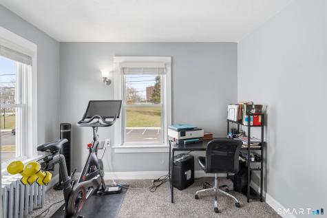 19 Waller Court New London CT 06320