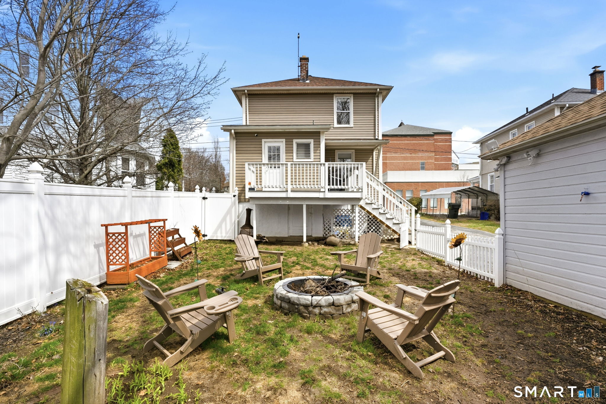 19 Waller Court New London CT 06320