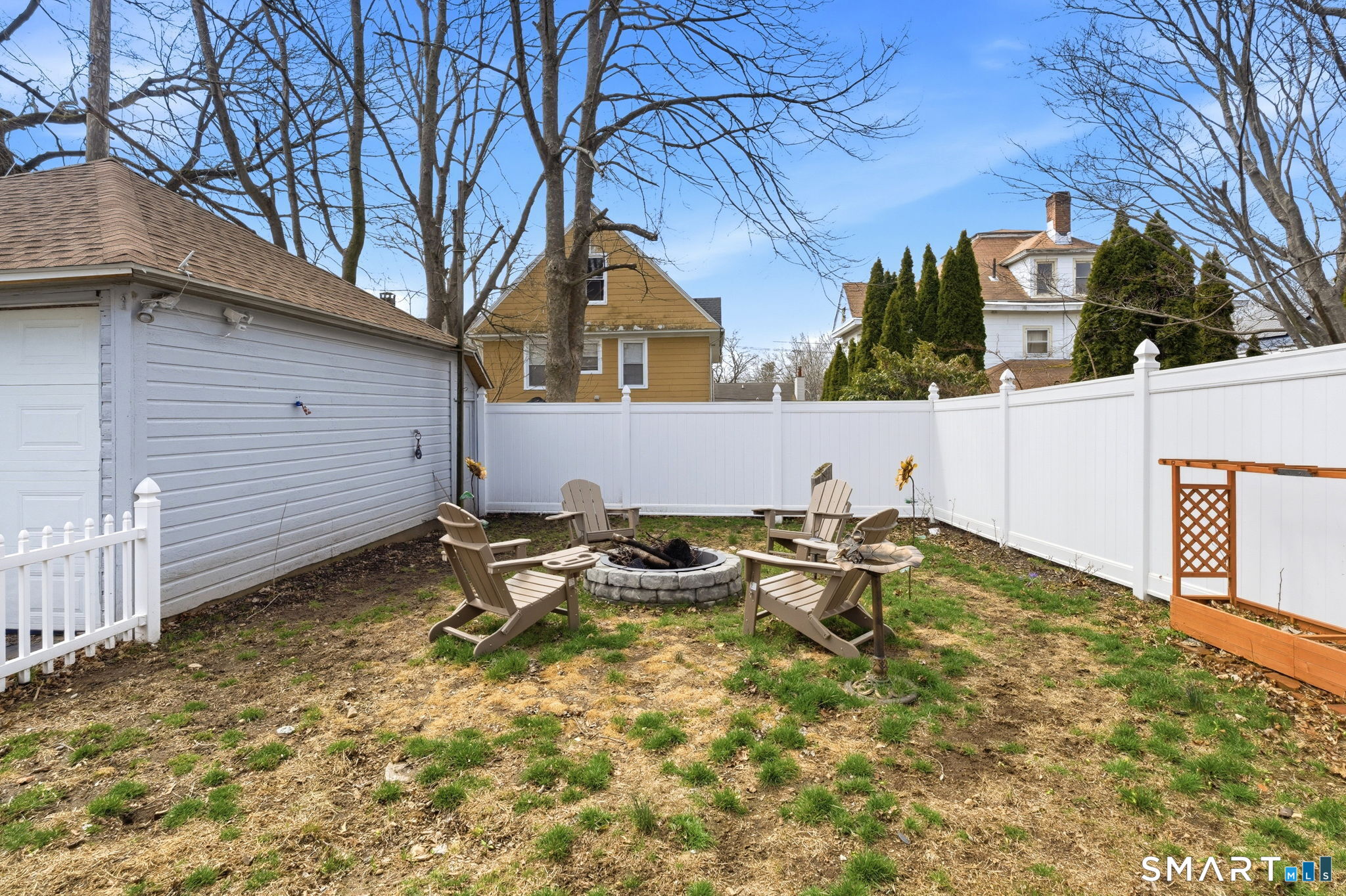 19 Waller Court New London CT 06320