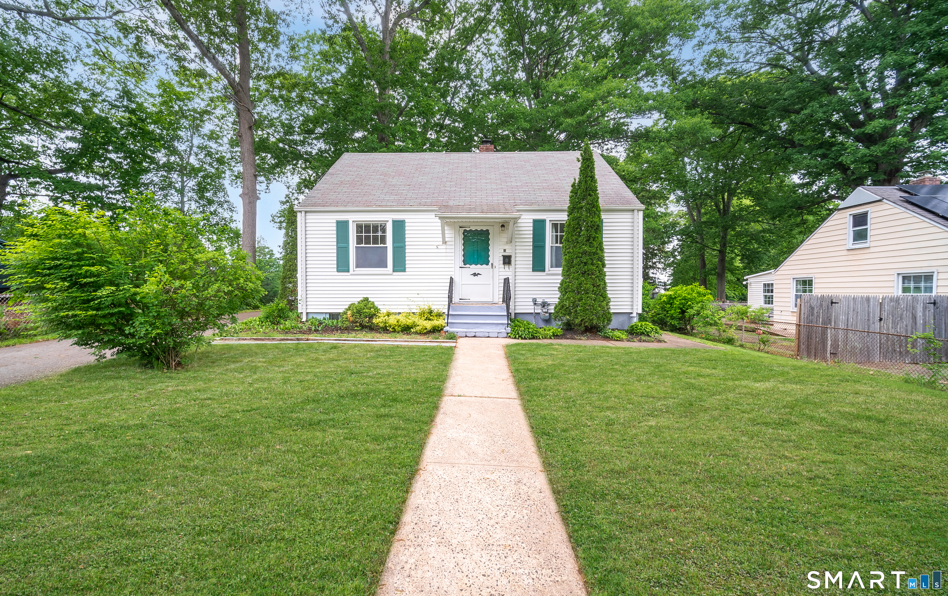 15 South Court Meriden CT 06450