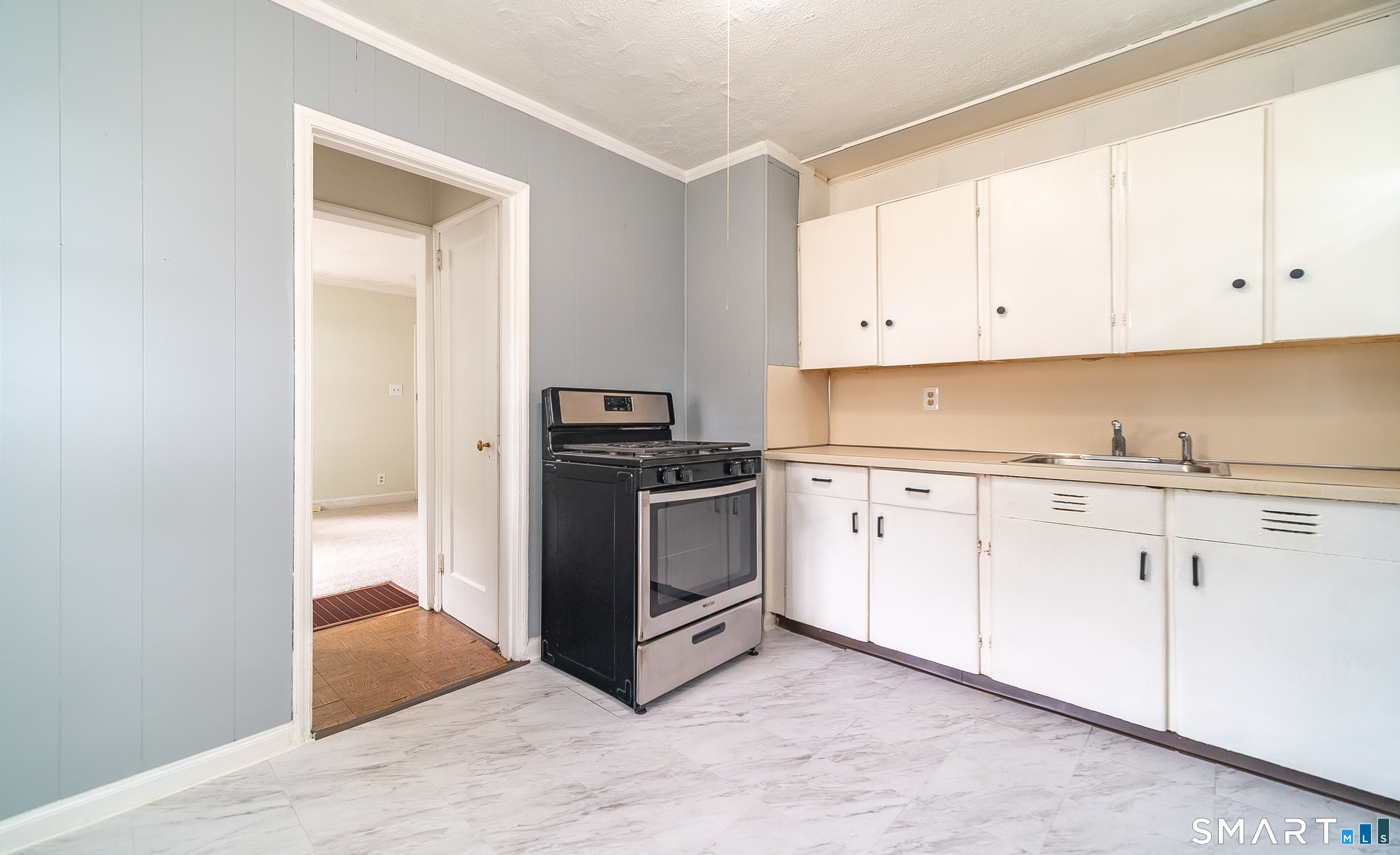 15 South Court Meriden CT 06450