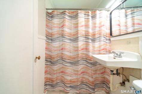15 South Court Meriden CT 06450