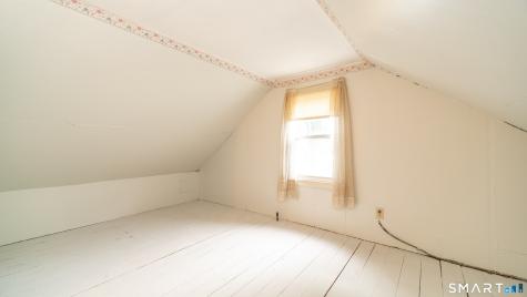 15 South Court Meriden CT 06450