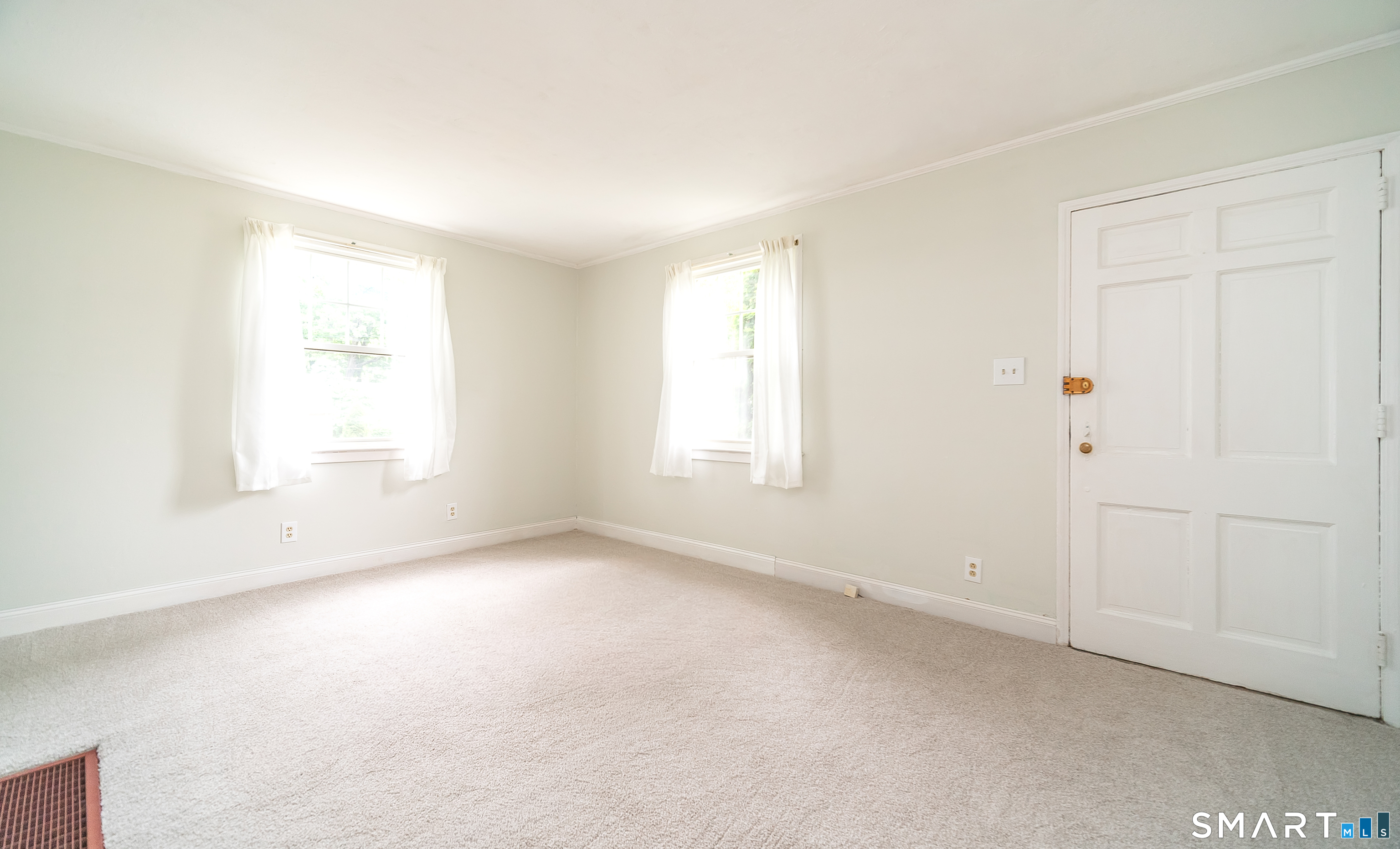 15 South Court Meriden CT 06450