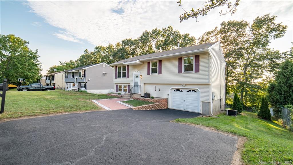 34 Tudor Lane Naugatuck CT 06770