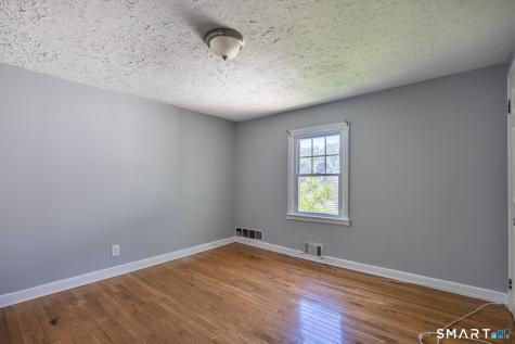 166 Earl Avenue Bridgeport CT 06606