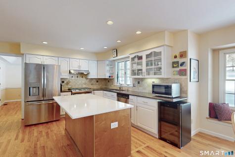 183 Coachmans Drive Southbury CT 06488