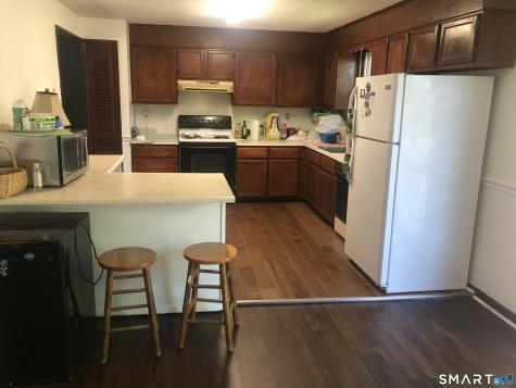 862 Pleasant Valley Road South Windsor CT 06074