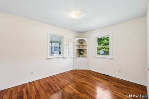 53 Chalker Beach Road Old Saybrook CT 06475