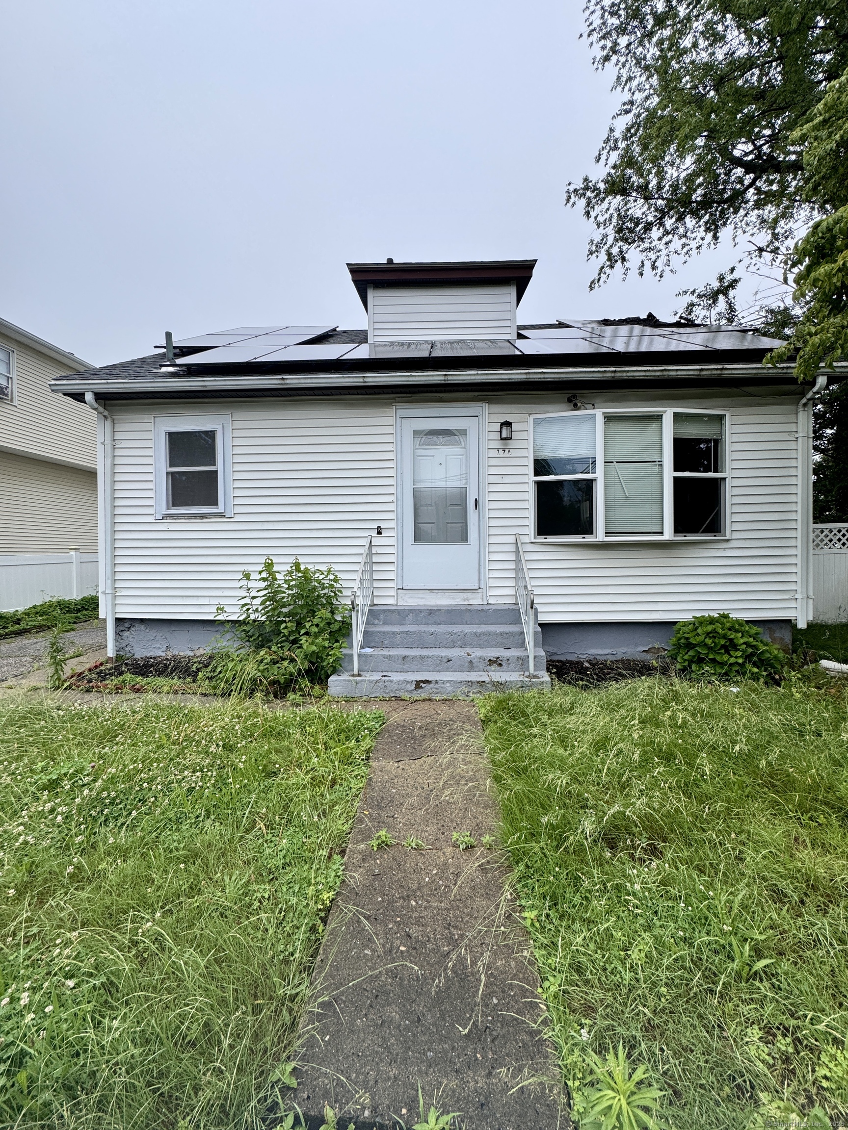 176 Edwards Street Bridgeport CT 06606