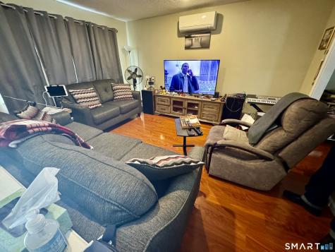 12 Depauw Circle East Hartford CT 06108