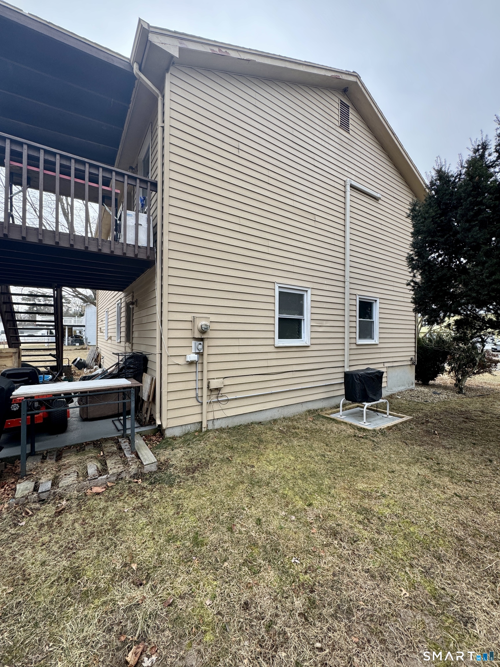 12 Depauw Circle East Hartford CT 06108