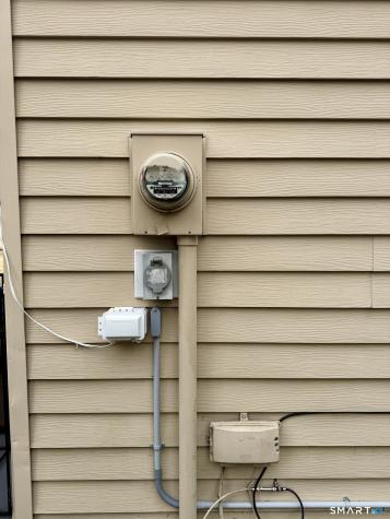 12 Depauw Circle East Hartford CT 06108