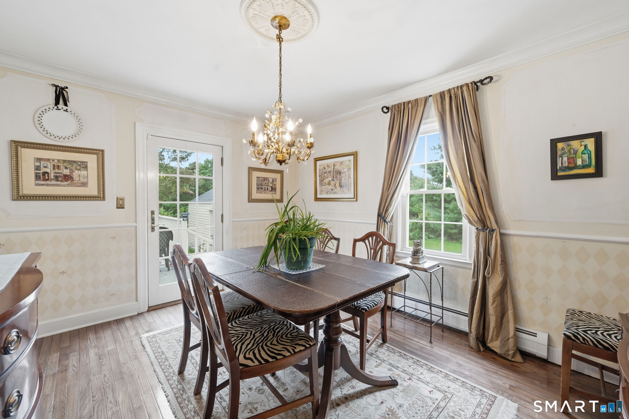 32 Crown Street Trumbull CT 06611