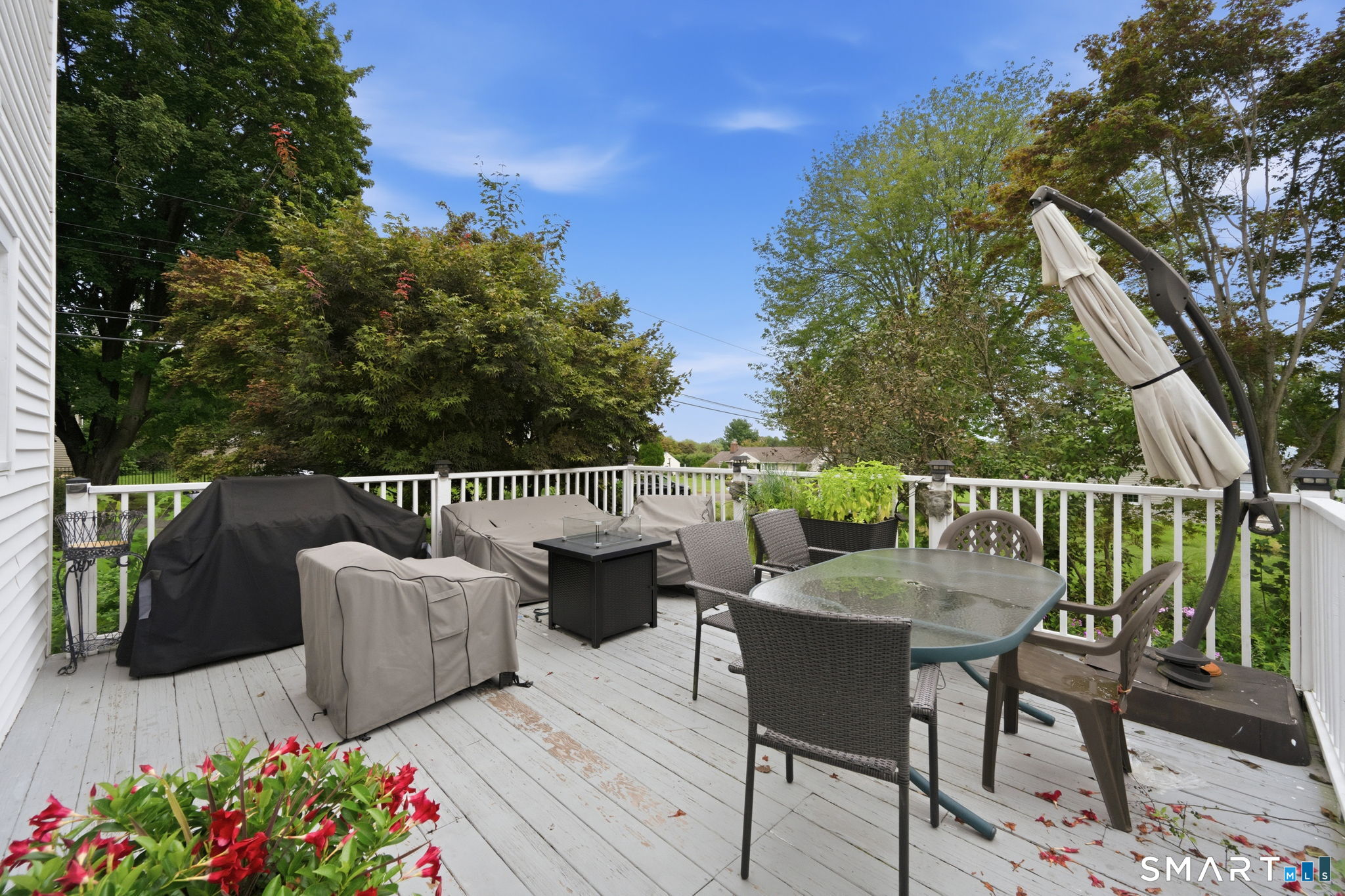 32 Crown Street Trumbull CT 06611