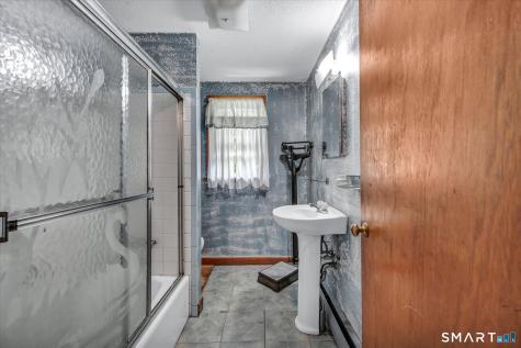 314 Tunxis Avenue Bloomfield CT 06002