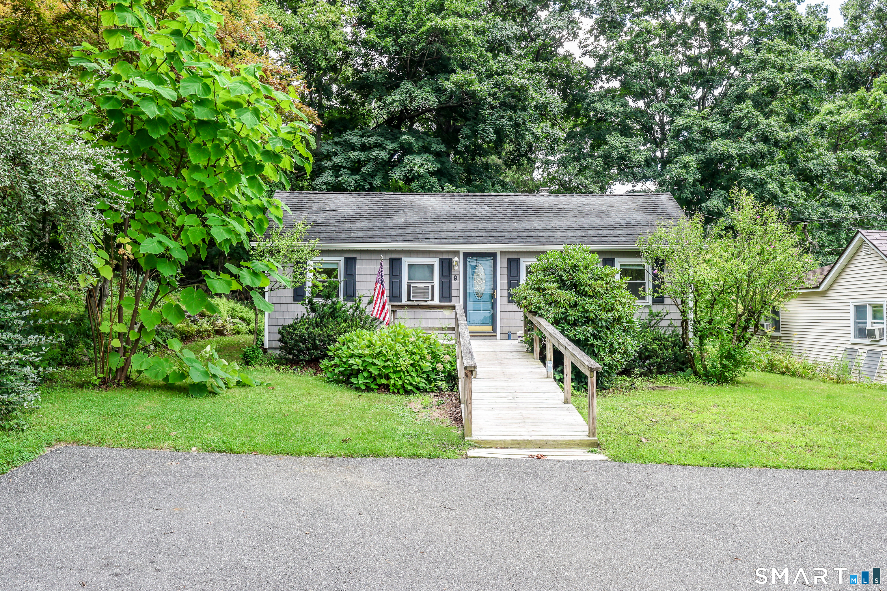 9 Birch Trail Danbury CT 06811