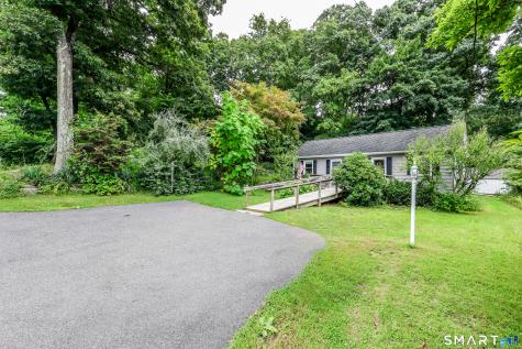9 Birch Trail Danbury CT 06811