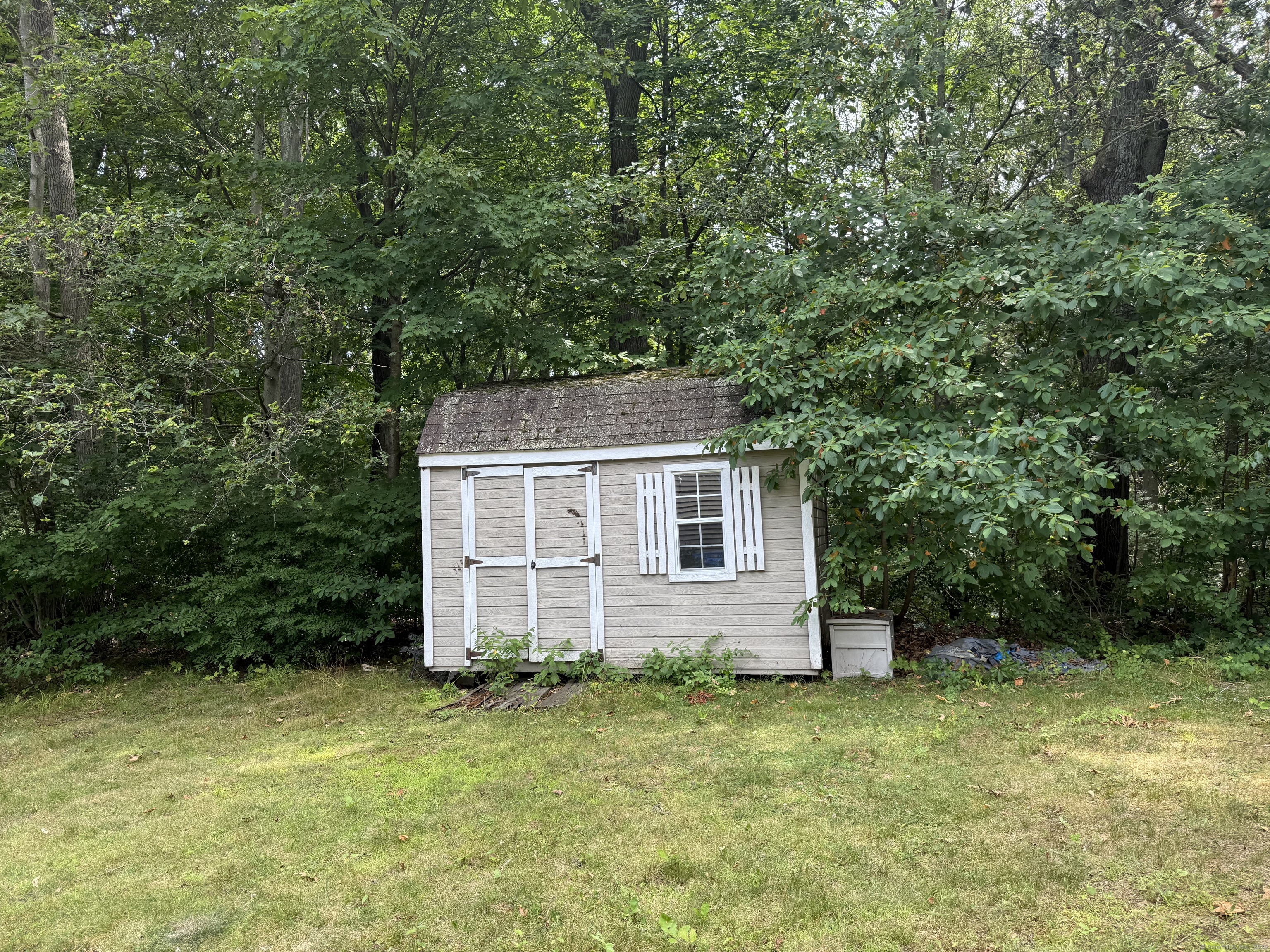 300 Foxon Hill Road East Haven CT 06513