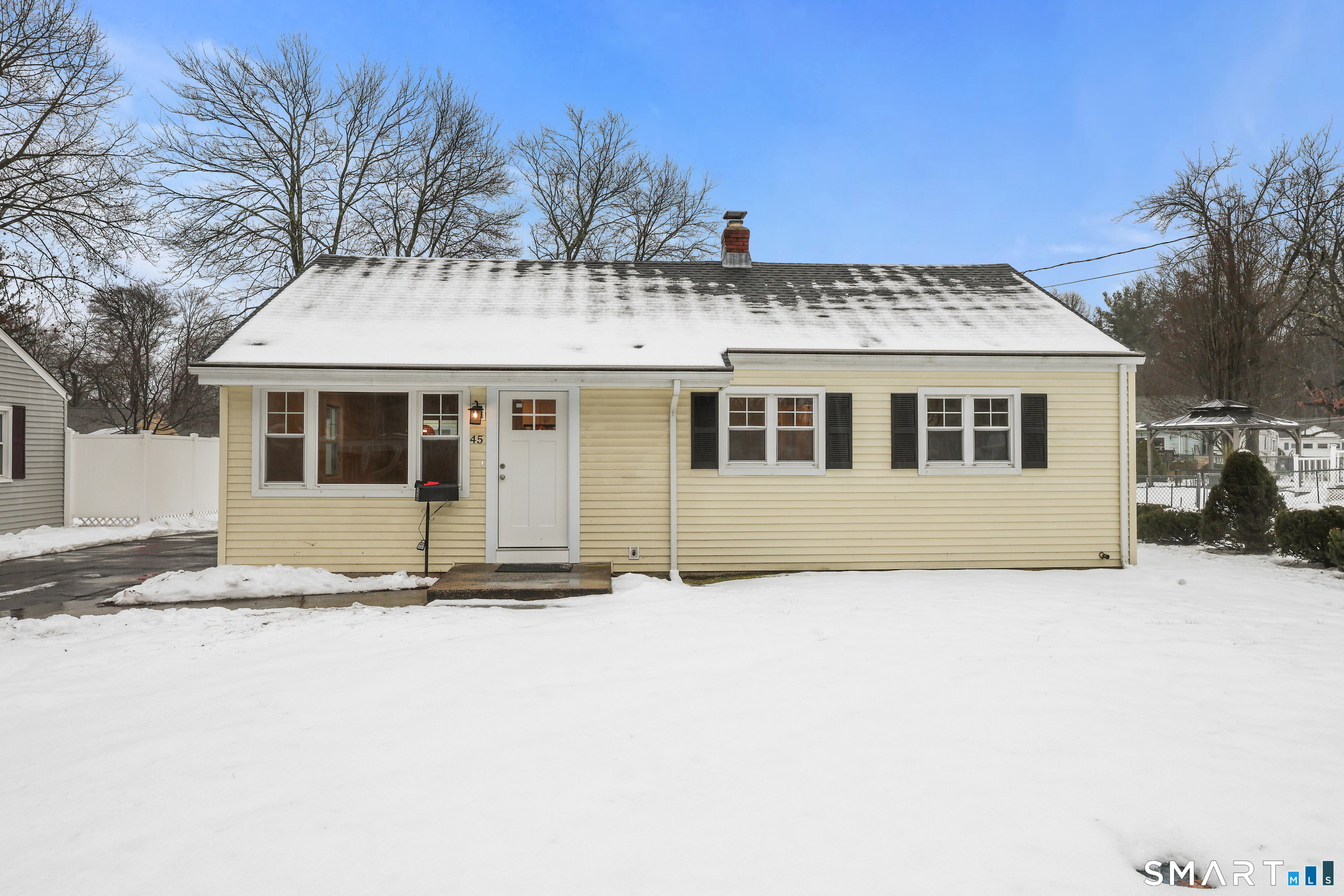 45 Montague Circle East Hartford CT 06118