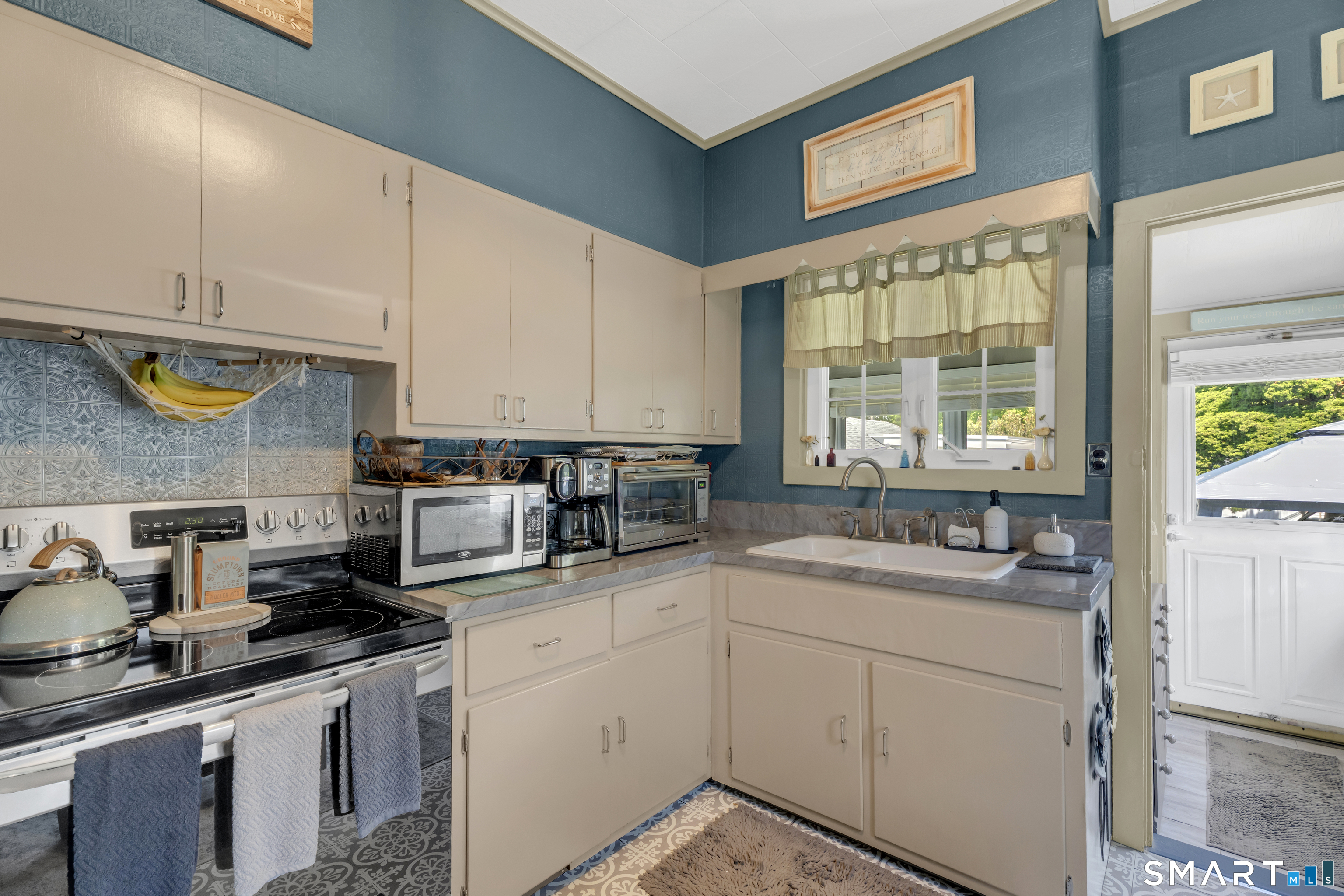 11 Soundview Avenue Madison CT 06433