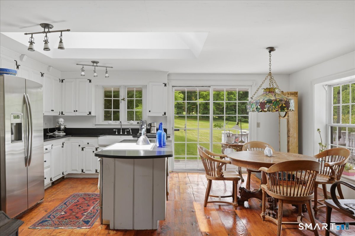 8 Meeting House Road Haddam CT 06438