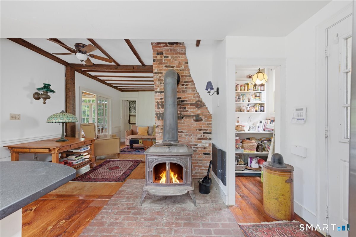 8 Meeting House Road Haddam CT 06438