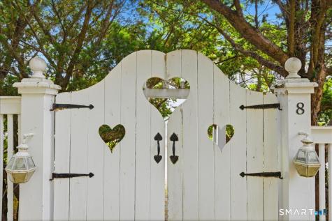 8 Meeting House Road Haddam CT 06438