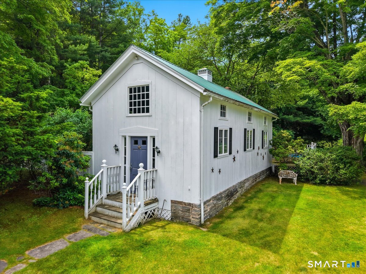 8 Meeting House Road Haddam CT 06438