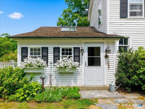 8 Meeting House Road Haddam CT 06438