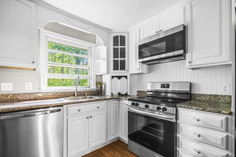 779 Bridge Street Suffield CT 06078