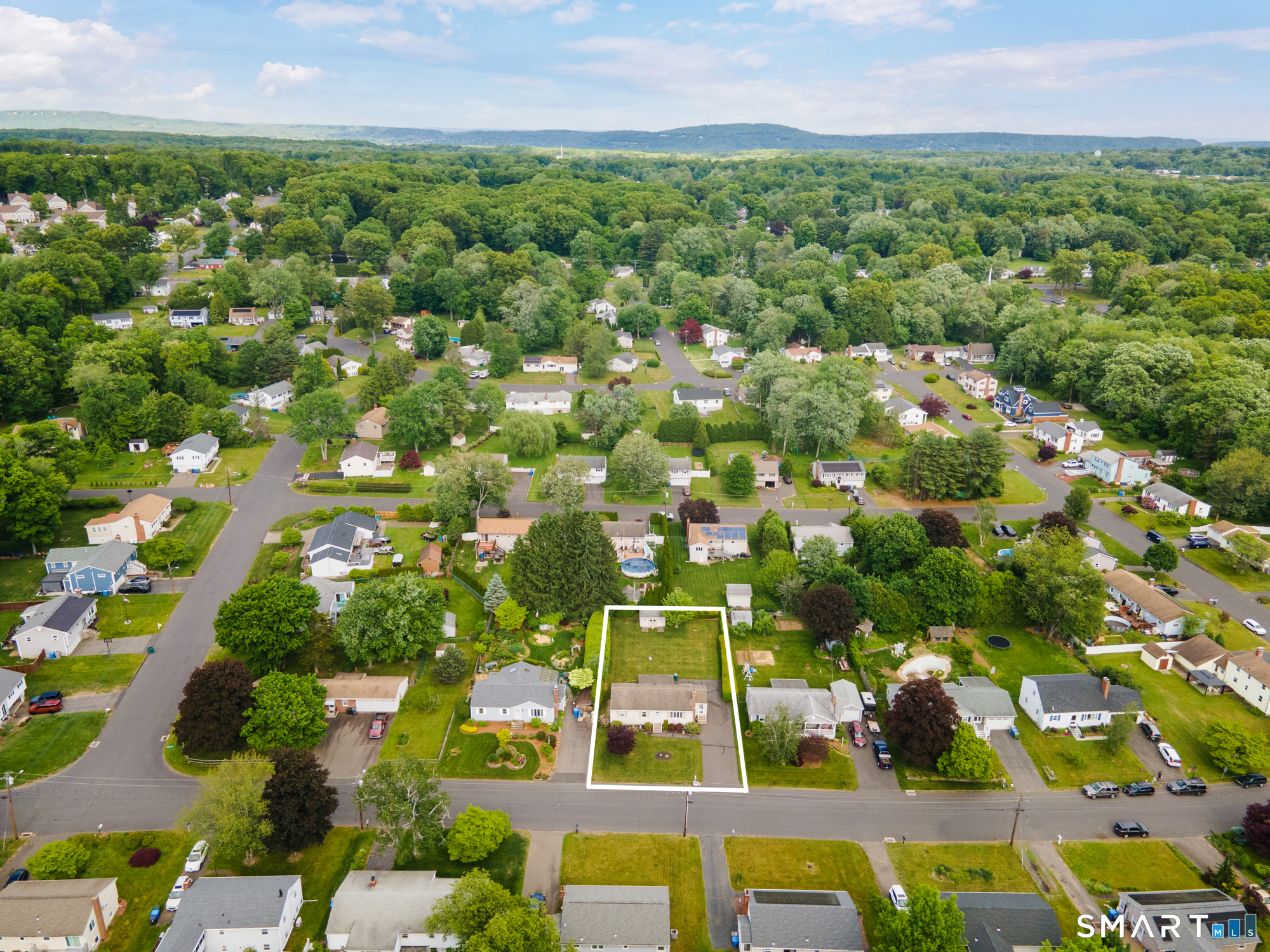 43 Danbury Lane Bristol CT 06010