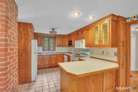 737 Lovely Street Avon CT 06001