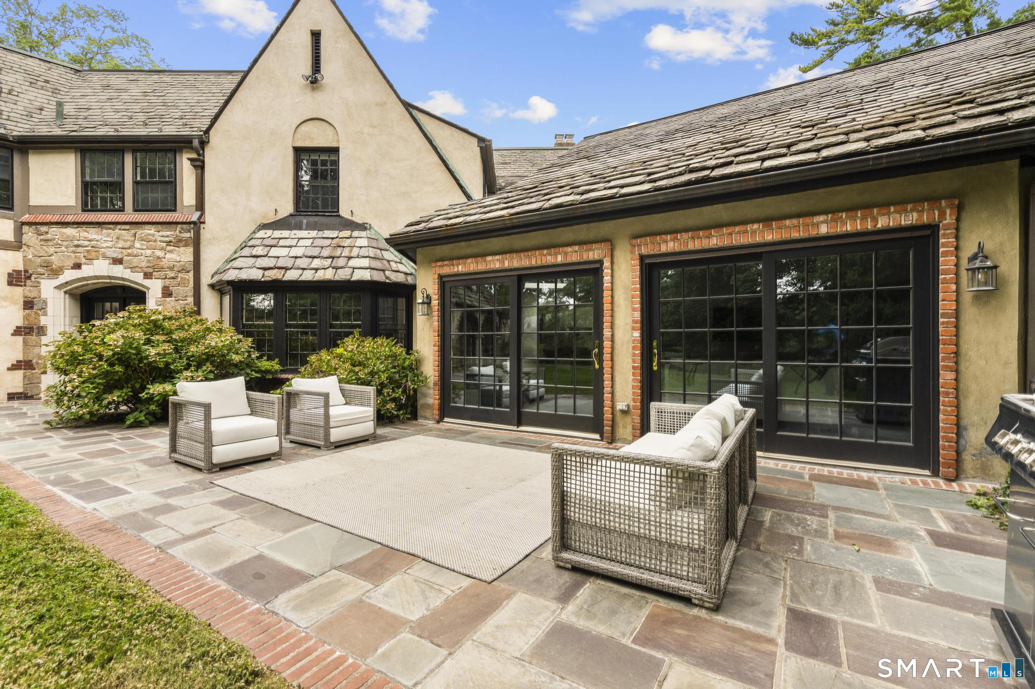 21 Calhoun Drive Greenwich CT 06831