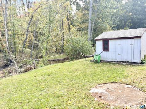 85 Riverside Drive Vernon CT 06066
