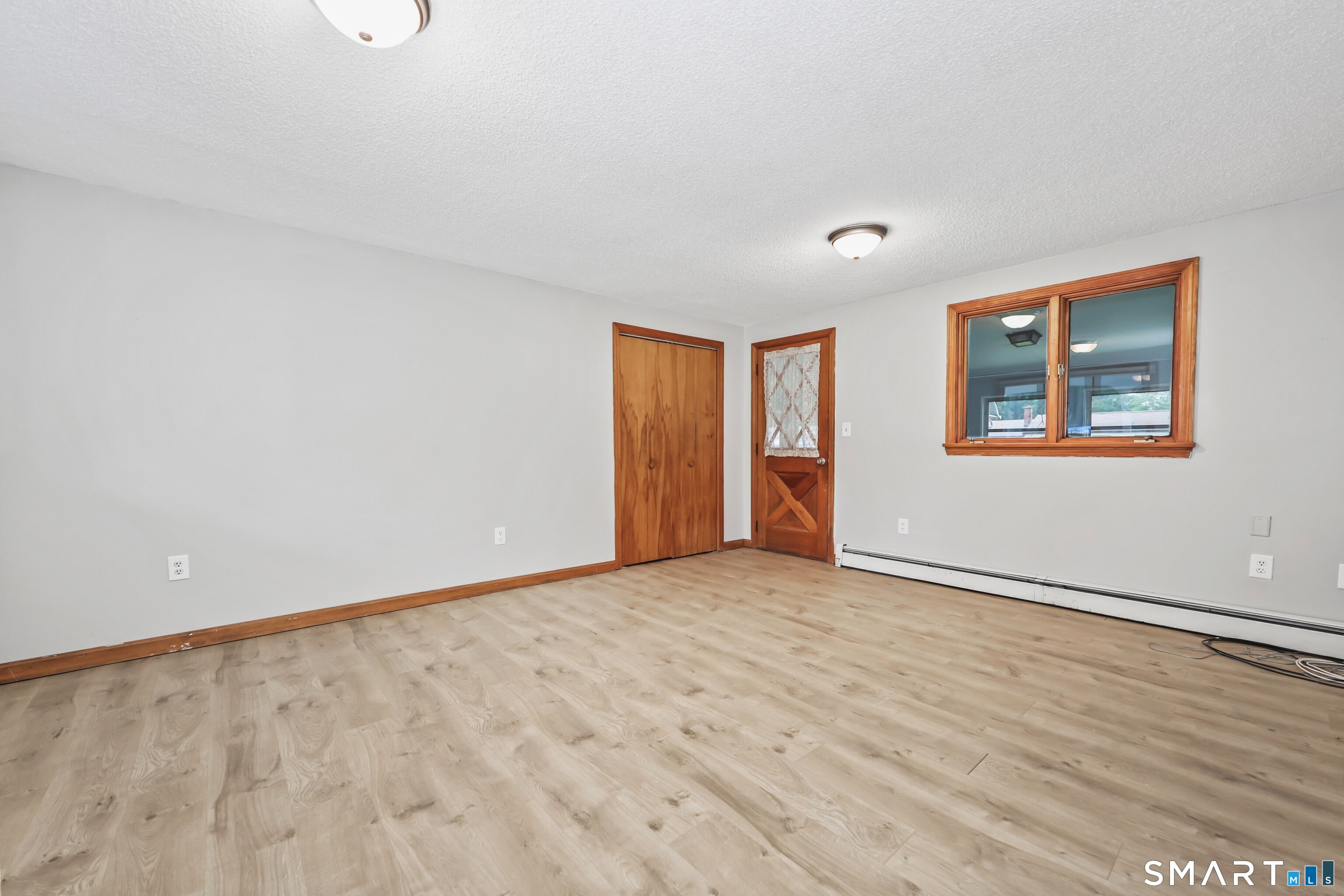 10 Post Road Enfield CT 06082