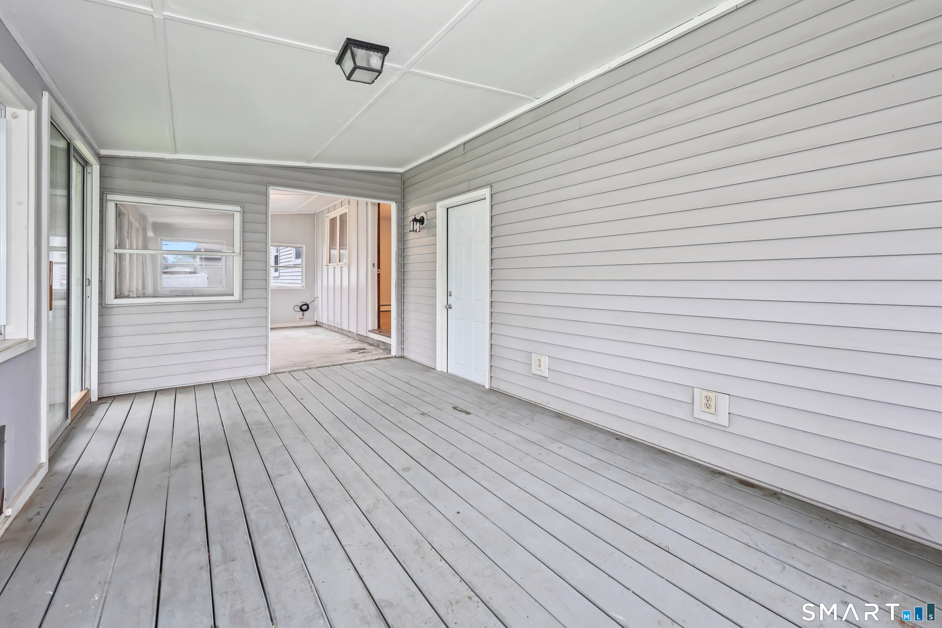 10 Post Road Enfield CT 06082