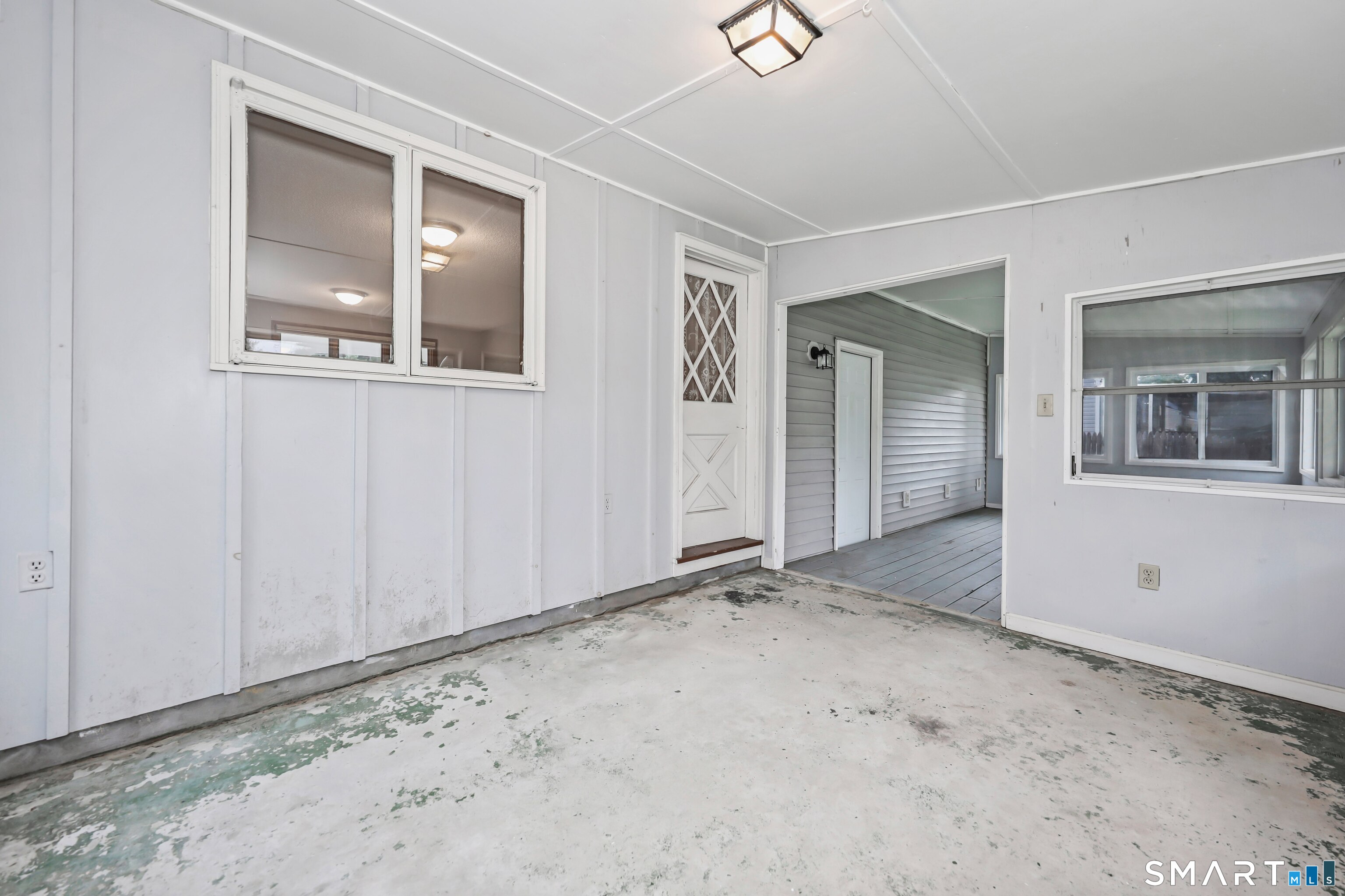10 Post Road Enfield CT 06082