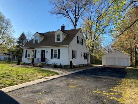 18 Elbow Lane Plainville CT 06062