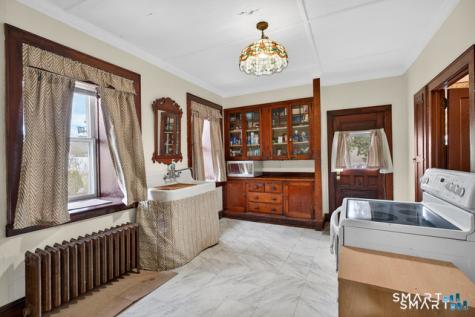153 Old Norwich Road Waterford CT 06375