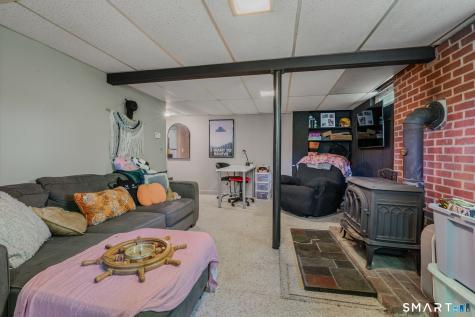 148 Flanders Road Stonington CT 06378