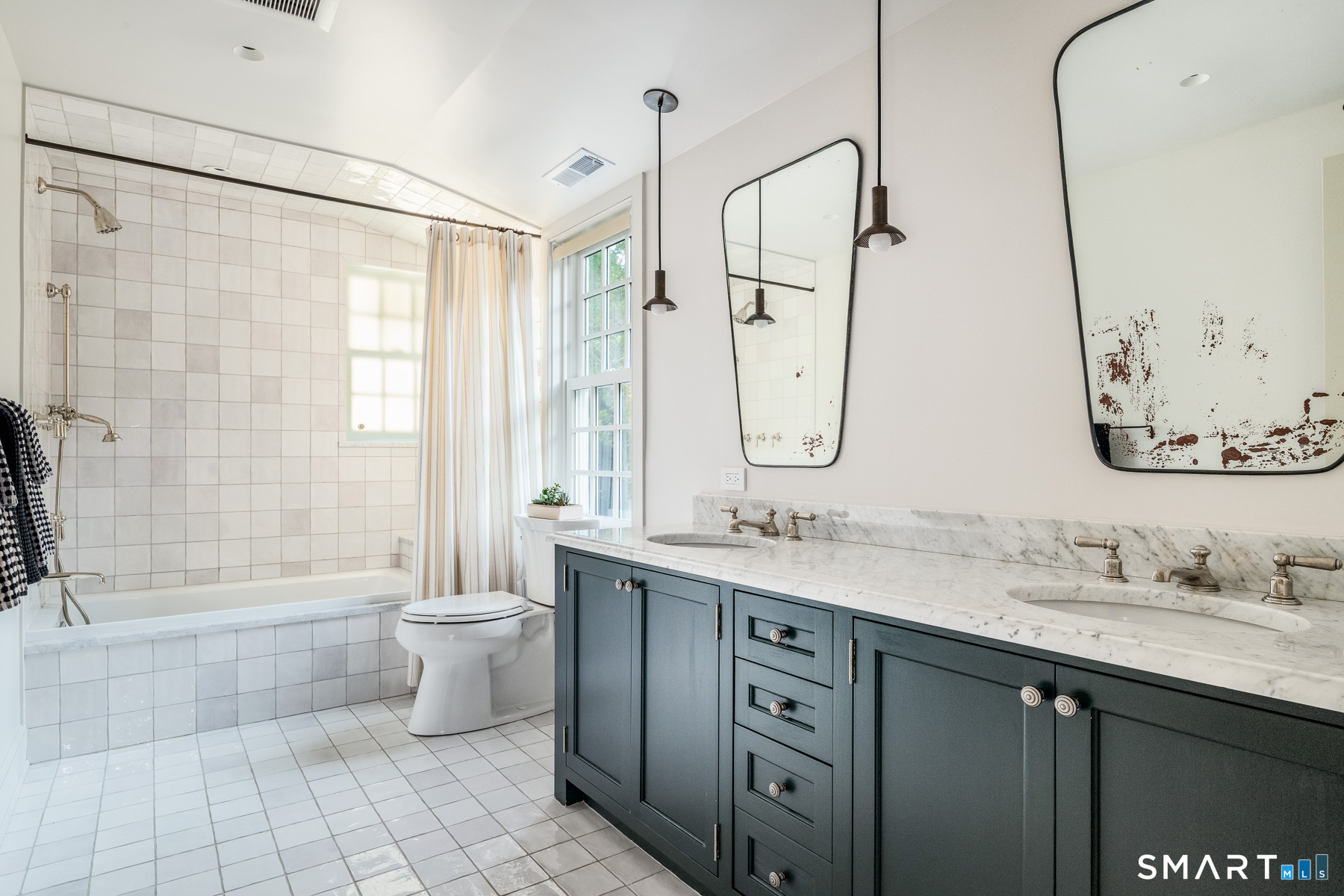 298 Harbor Road Fairfield CT 06890
