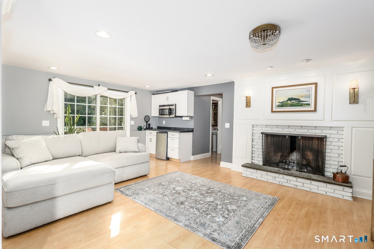 41 High Ridge Road Brookfield CT 06804